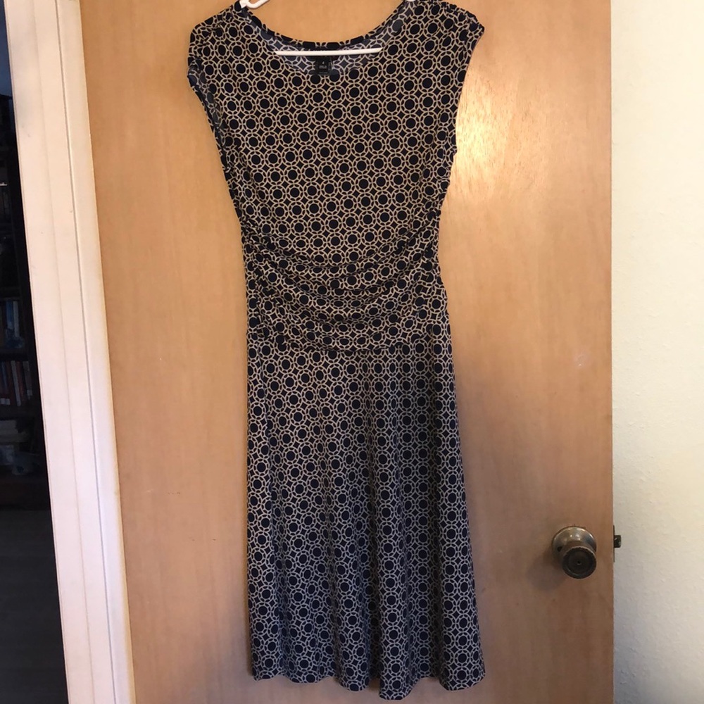 NWOT En Focus Classy Midi Sleeveless Dress Lightweight Stretchy Size 4
